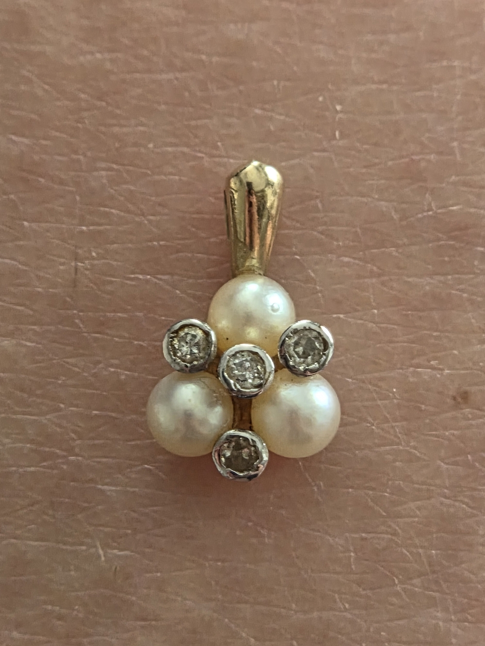 14k Gold Pearl and Diamond Cluster Pendant - White Pearls